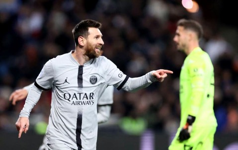 火博体育平台 -法兰克福训练开放日，今夜单刀错失引欢呼，法甲在即，资深球员宣示担当的简单介绍